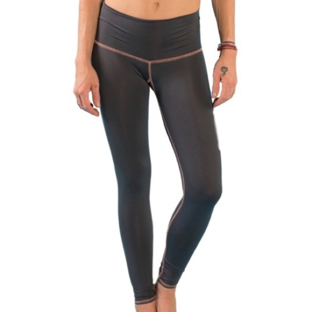 Teeki leggings